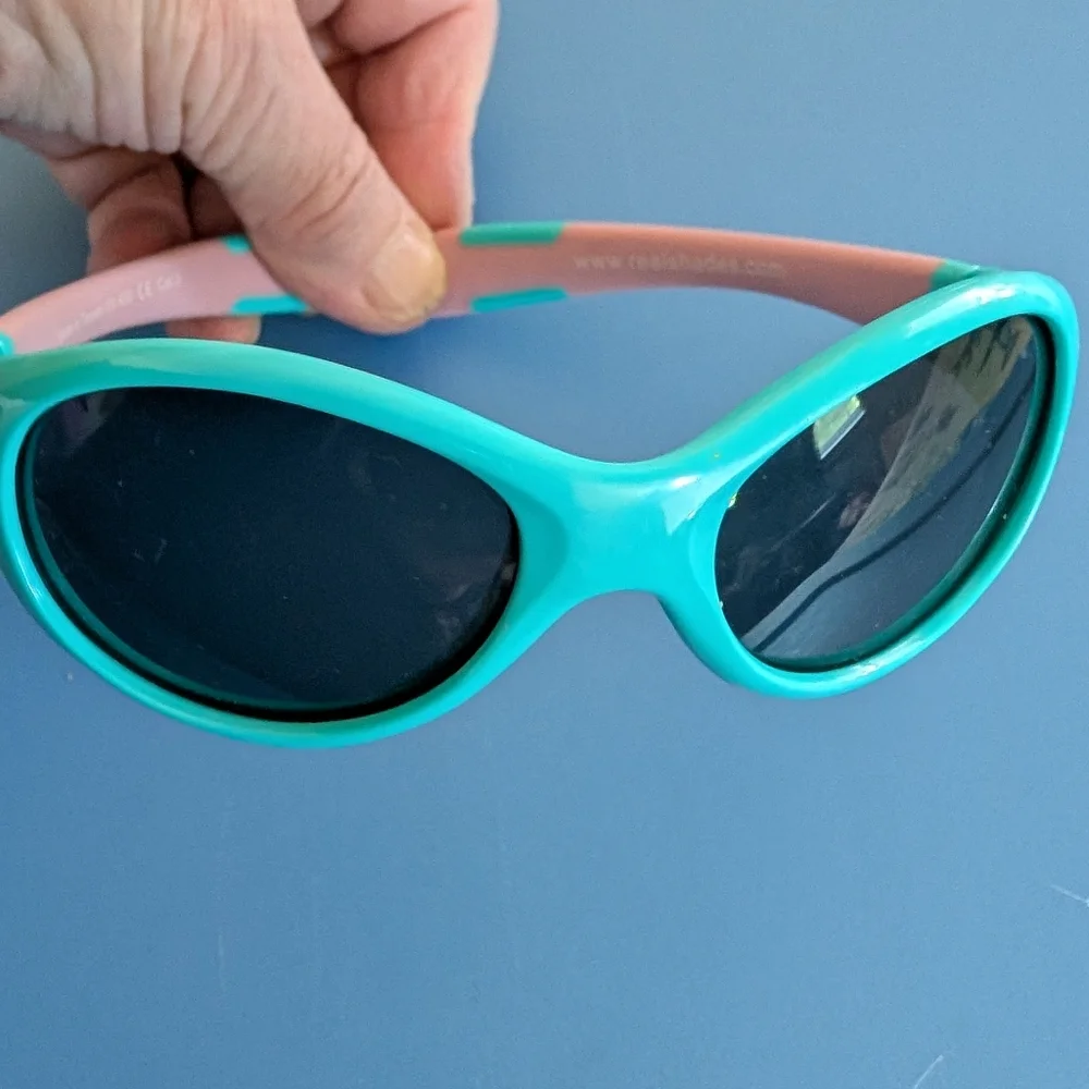 Box#23 😍 5 For $25 😍 Real Shades Kids Explorer Sunglasses - Aqua and Pink